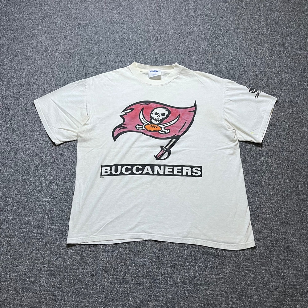 Vintage CSA Tampa Bay Buccaneers T-Shirt XL White NFL Football 1997 90s